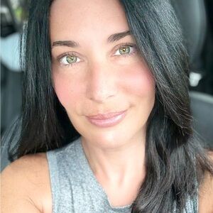 Meet your Posher, Melanie